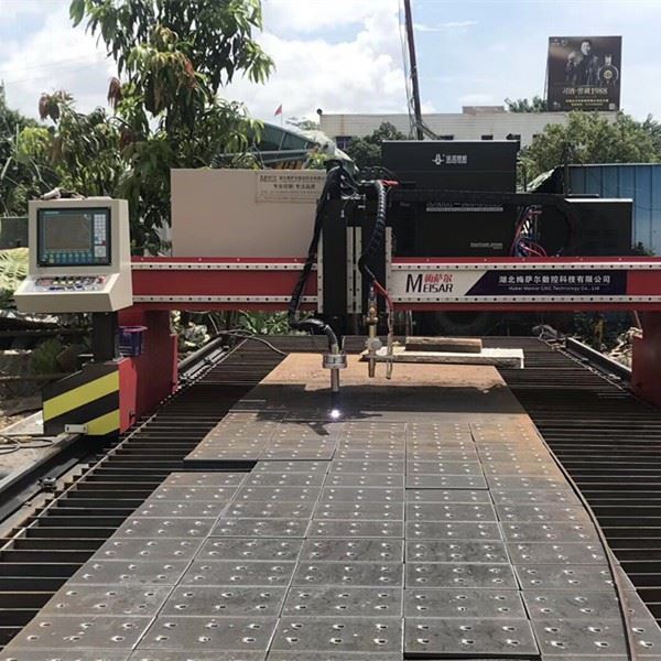 cnc plasma cutting machine.3